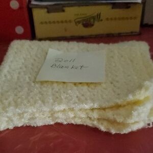 Cozy Cream Knit Blanket